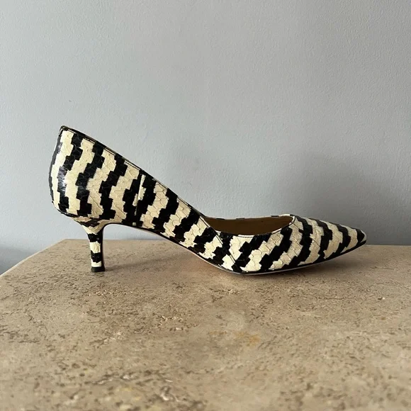 Via Spiga low kitten heel in black and white - Picture 10 of 14